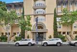 301 W G St - Photo 2