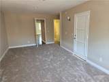 15219 Wyandotte - Photo 12