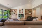 8960 Oak Park Avenue - Photo 15