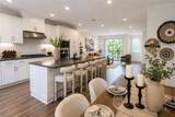 122 Schick - Photo 5
