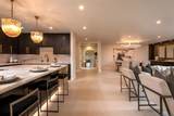 700 Front - Photo 27