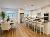 122 Schick - Photo 4