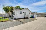 1027 Knowles Ave - Photo 18