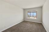 240 Moss Street - Photo 31