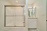 1701 Neil Armstrong - Photo 22
