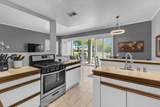 28 Oak Tree - Photo 16