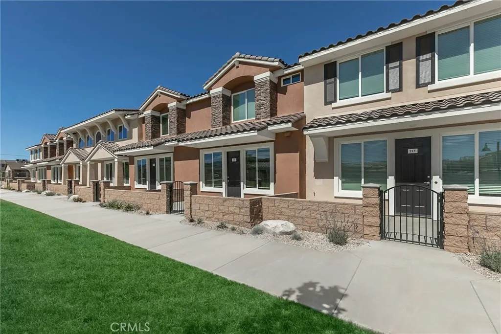 16854 Muscatel - Photo 1