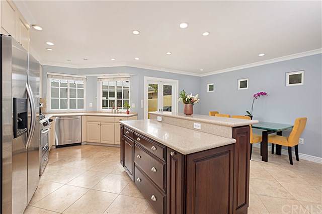 614 20th Street - Photo 1