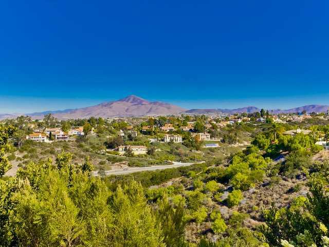 455 Acero Place, Chula Vista, CA 91910 (#120057821) :: The Marelly Group | Realty One Group