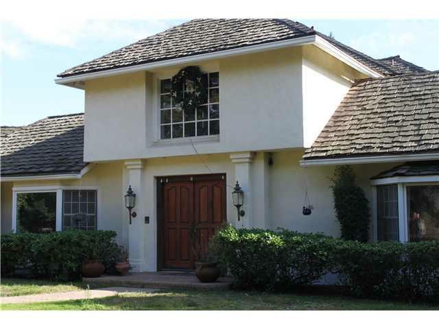 30648 Via Maria Elena, Bonsall, CA 92003 (#130002248) :: The Marelly Group | Realty One Group