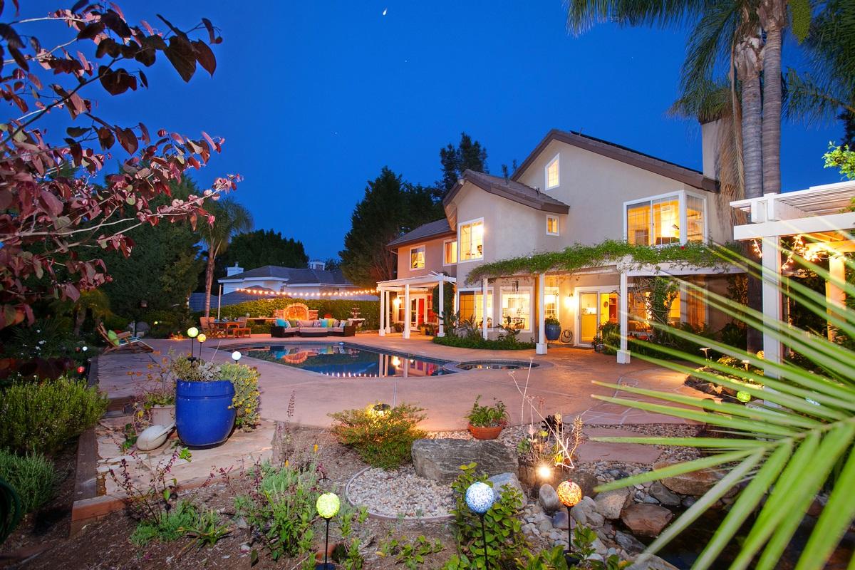 11402 Sir Francis Drake, La Mesa, CA 91941 (#170020004) :: Allison James Estates and Homes