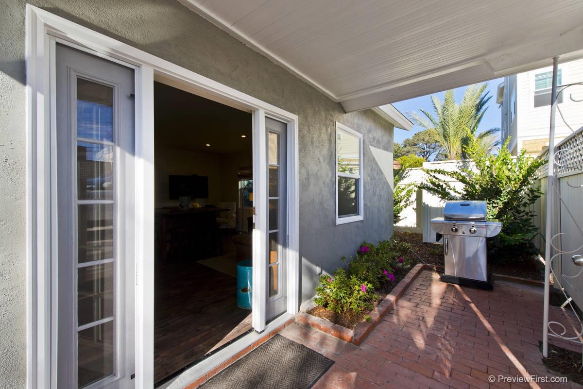 7747 Herschel - Photo 1 7747 Herschel - Photo 1