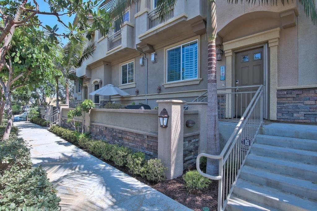 4005 Bluff View Way - Photo 1