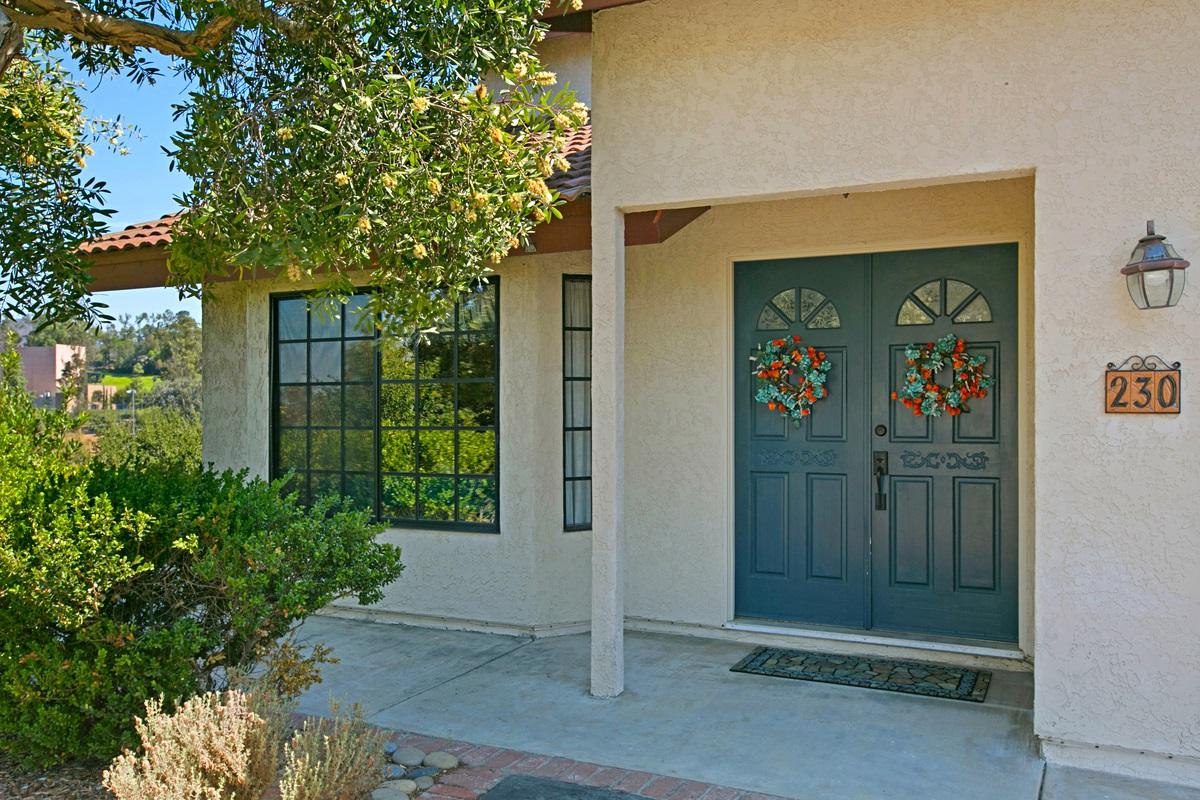 230 Colina Terrace - Photo 1