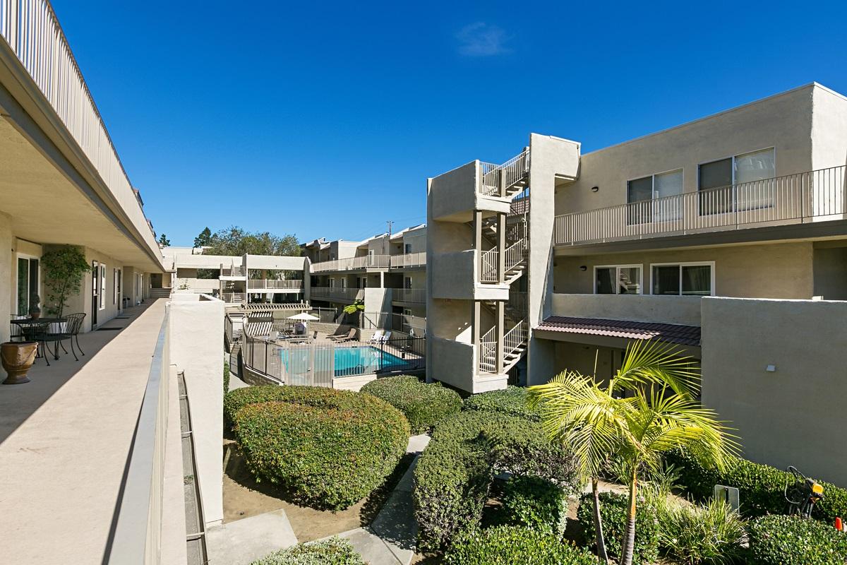 13754 Mango Dr - Photo 1
