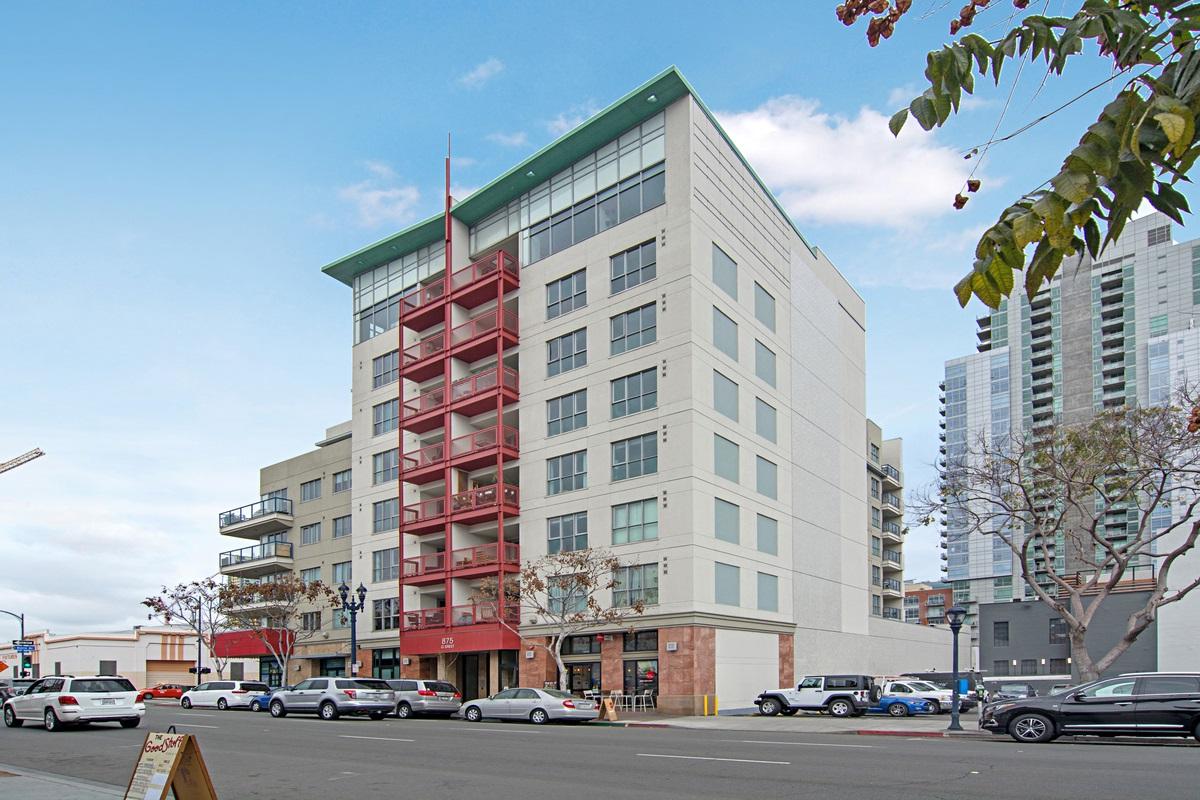 875 G Street - Photo 1