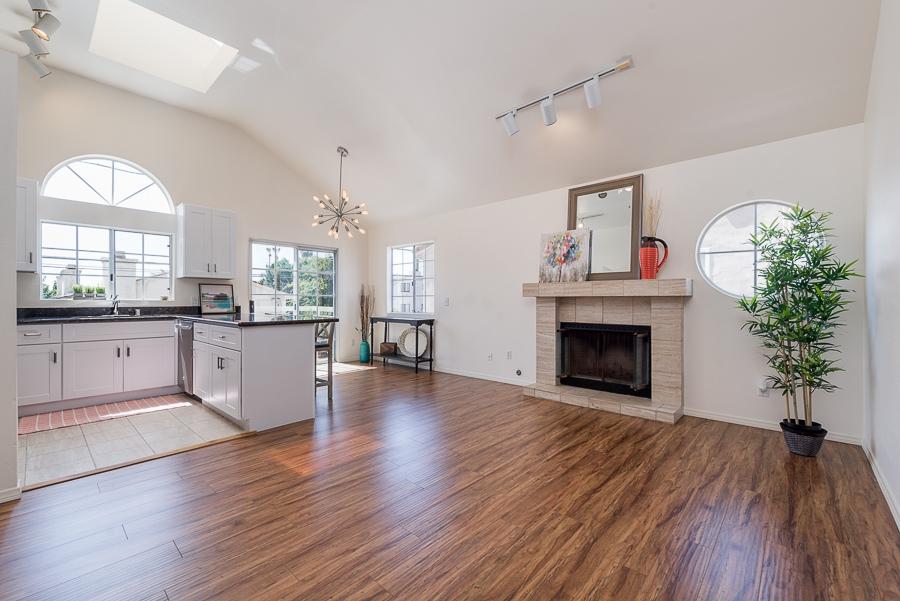 1421 Thomas Avenue - Photo 1