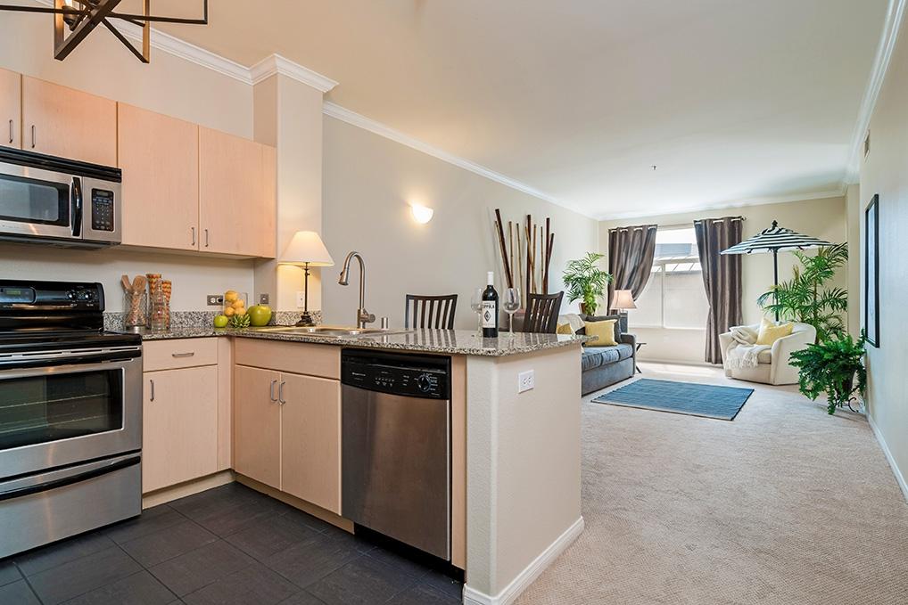 1642 7Th Ave - Photo 1
