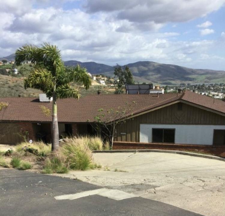 1725 Smokey Lane - Photo 1