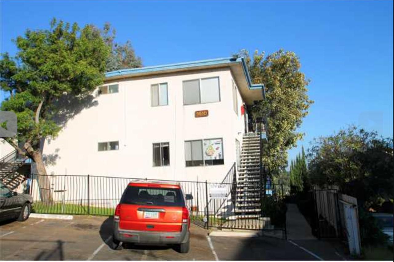 1510 38Th St - Photo 1