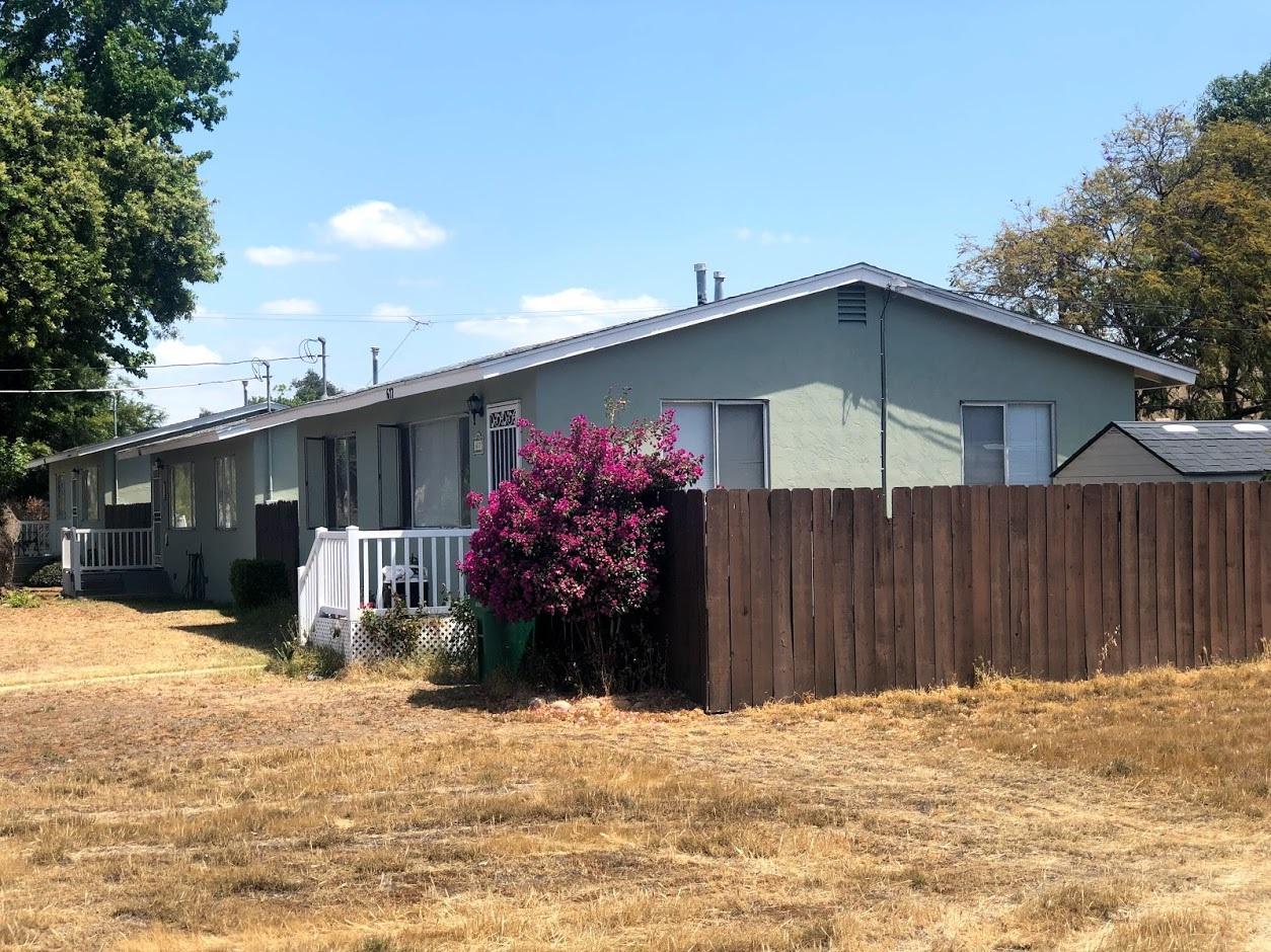 609 S. Orange Ave - Photo 1