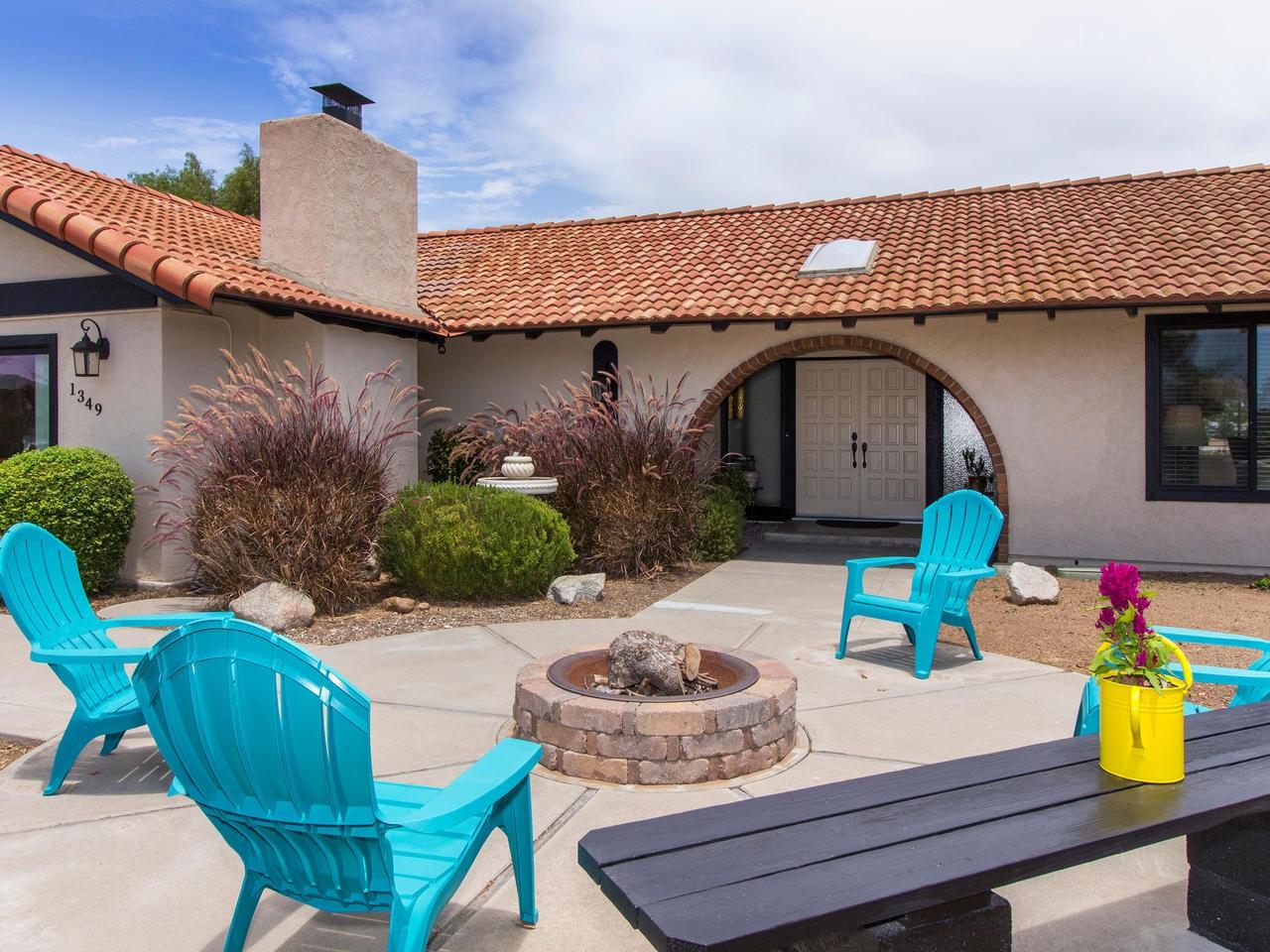 1349 Hillside Dr - Photo 1