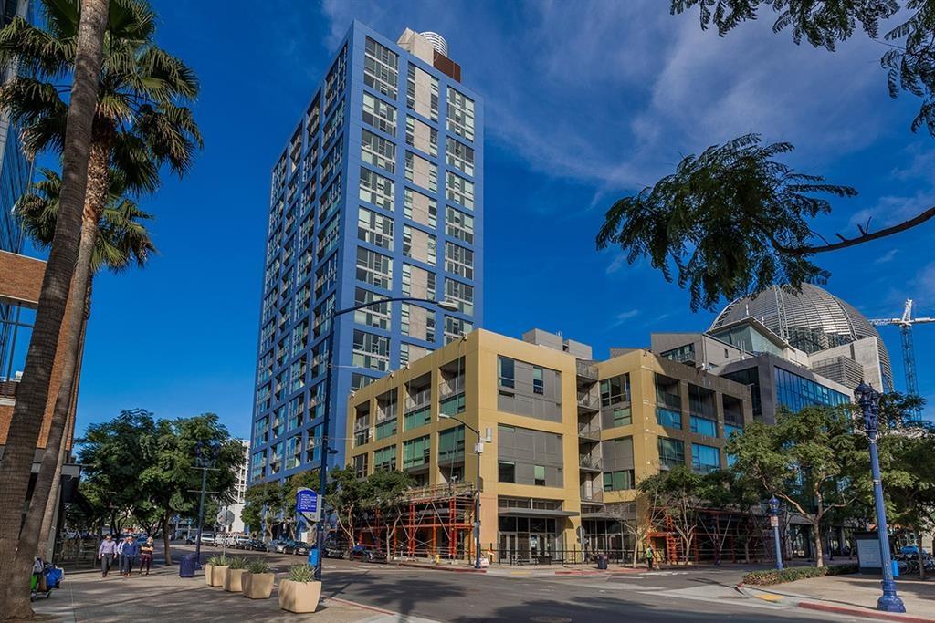 350 11th Ave - Photo 1