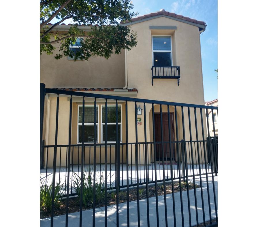 4300 Newton Avenue - Photo 1