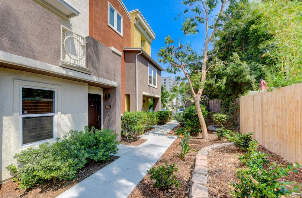 3509 Sandcastle Ln - Photo 1