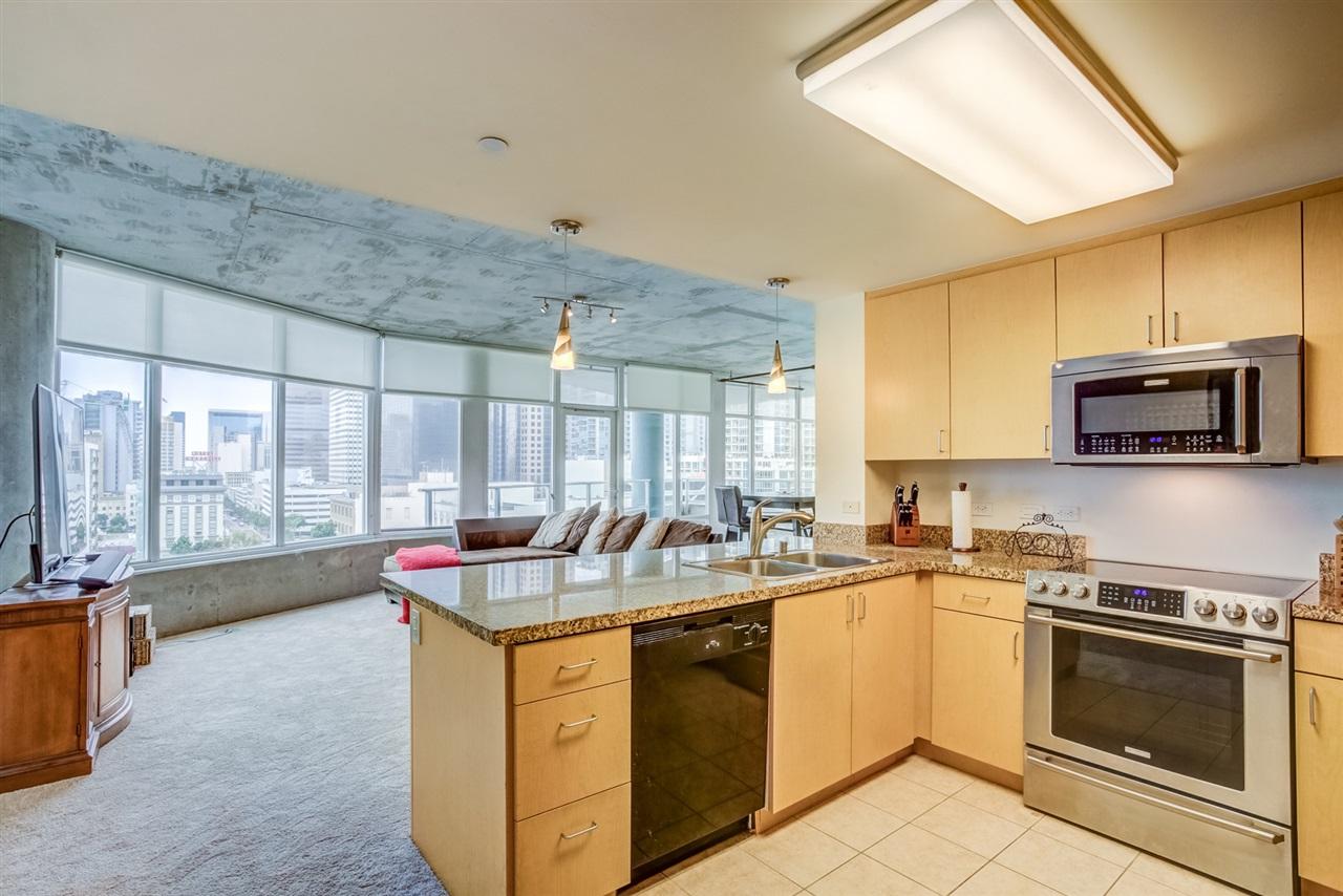 1080 Park Blvd - Photo 1