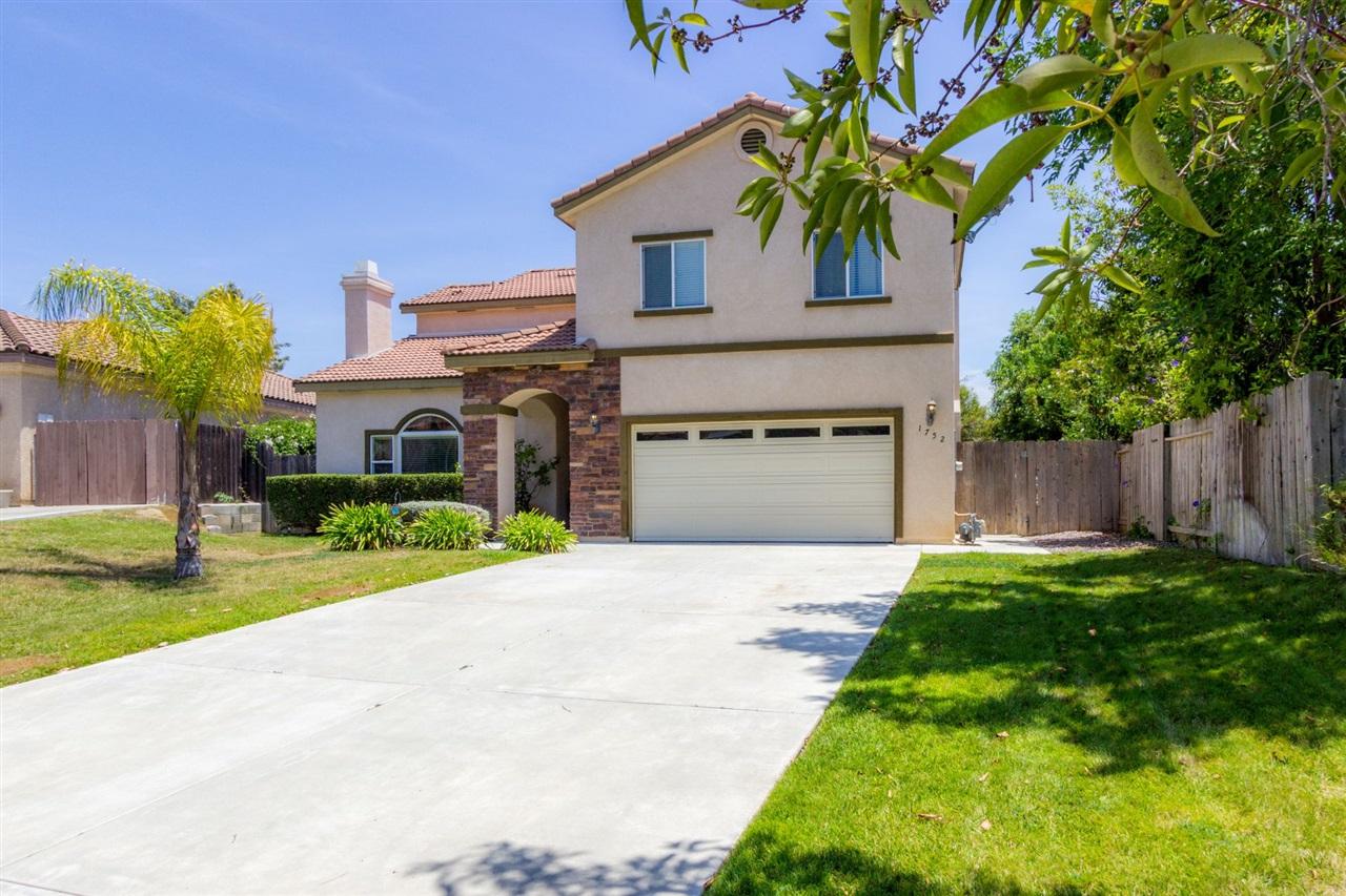1752 Dancer Pl - Photo 1