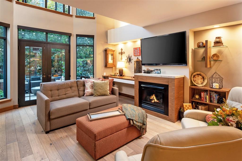 500 Harbor Drive - Photo 1