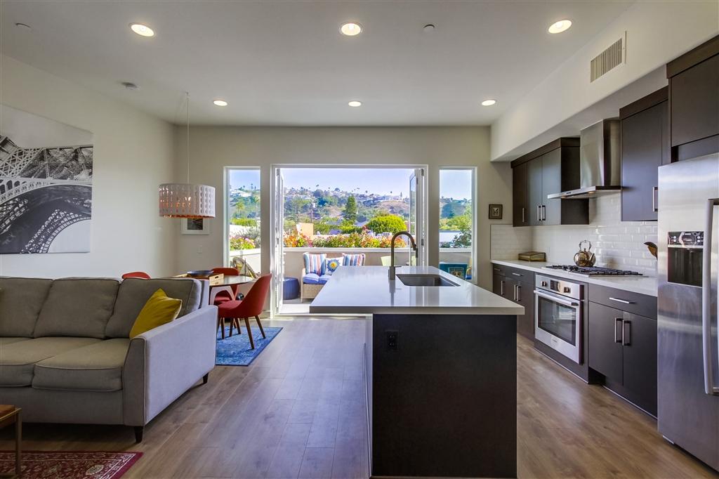 5702 La Jolla Blvd - Photo 1