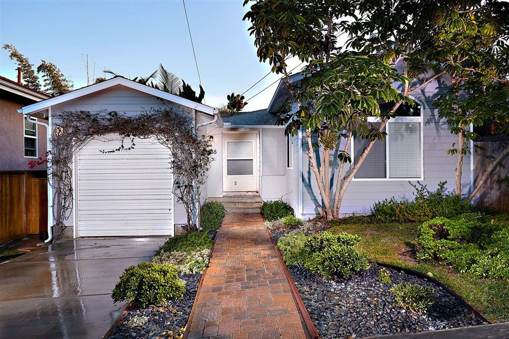 135 Phoebe St - Photo 1