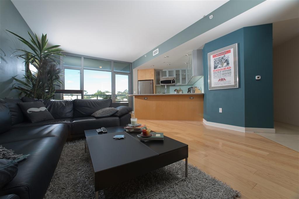 1441 9th Ave - Photo 1