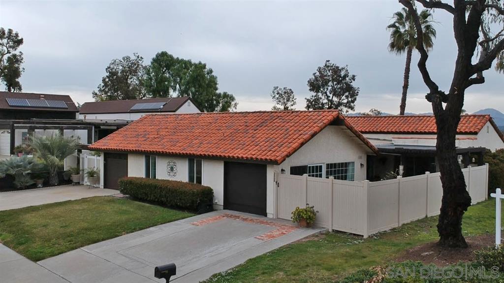 2505 Barcelona Street - Photo 1
