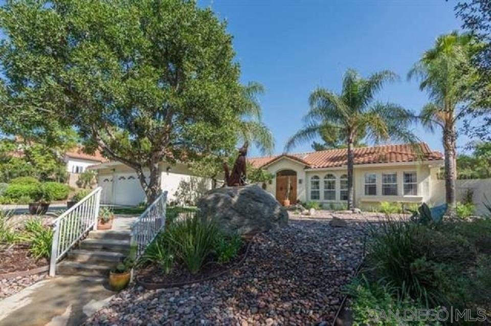 2722 Victoria Cir - Photo 1