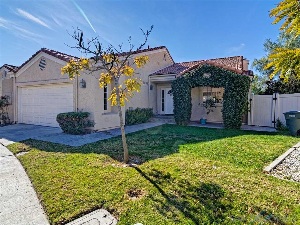 1847 Carolyn Dr - Photo 1
