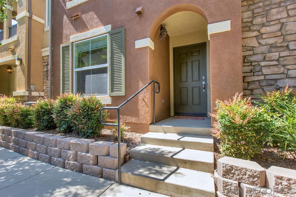 10211 Daybreak Ln - Photo 1