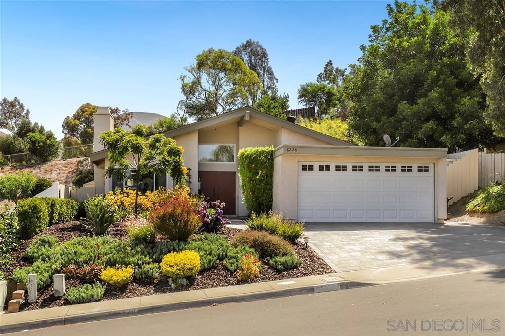 8220 Hillandale Dr - Photo 1