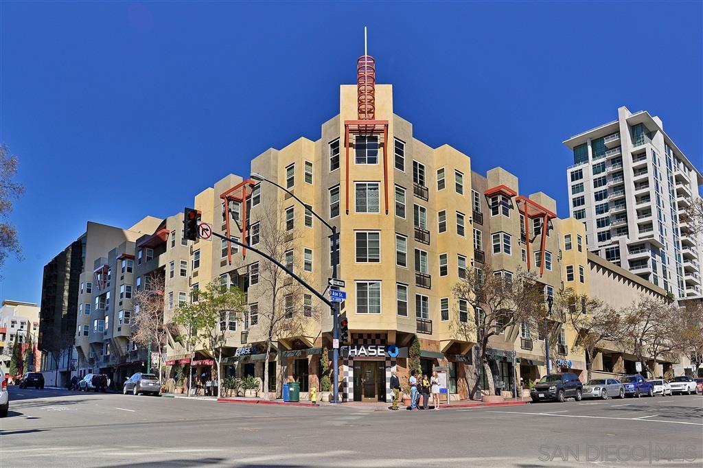 1435 India St - Photo 1