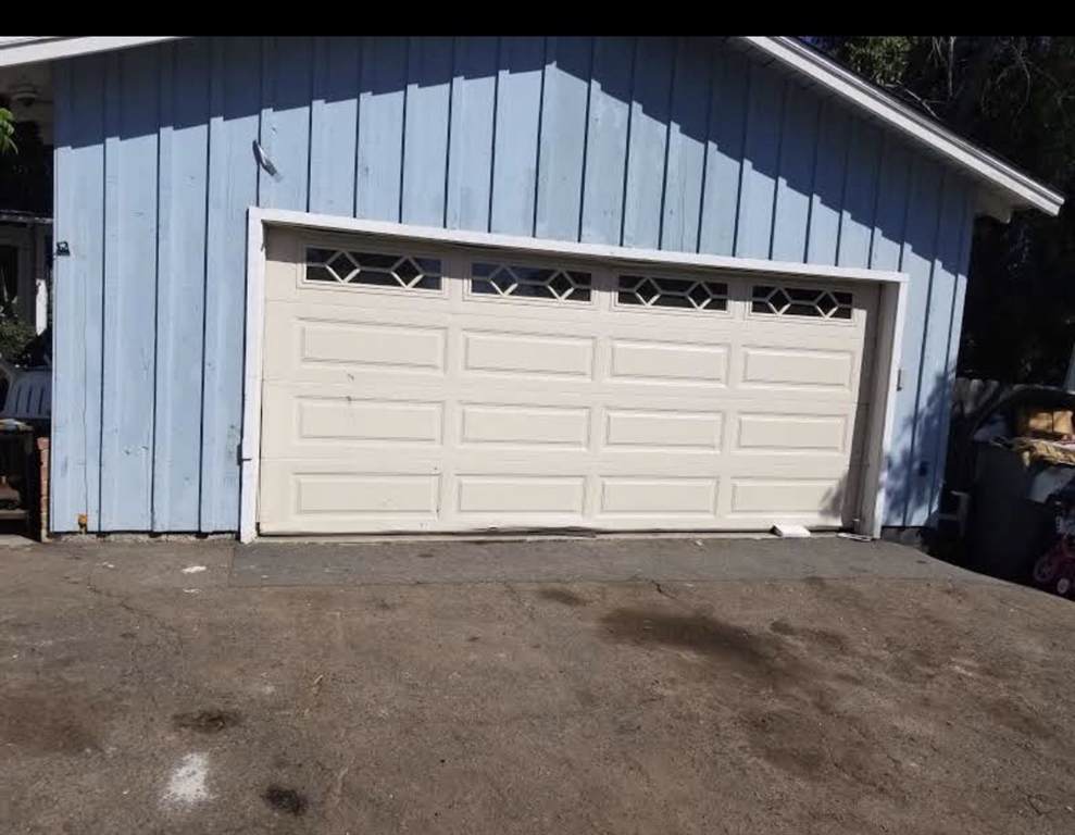 660 Leora Ln - Photo 1