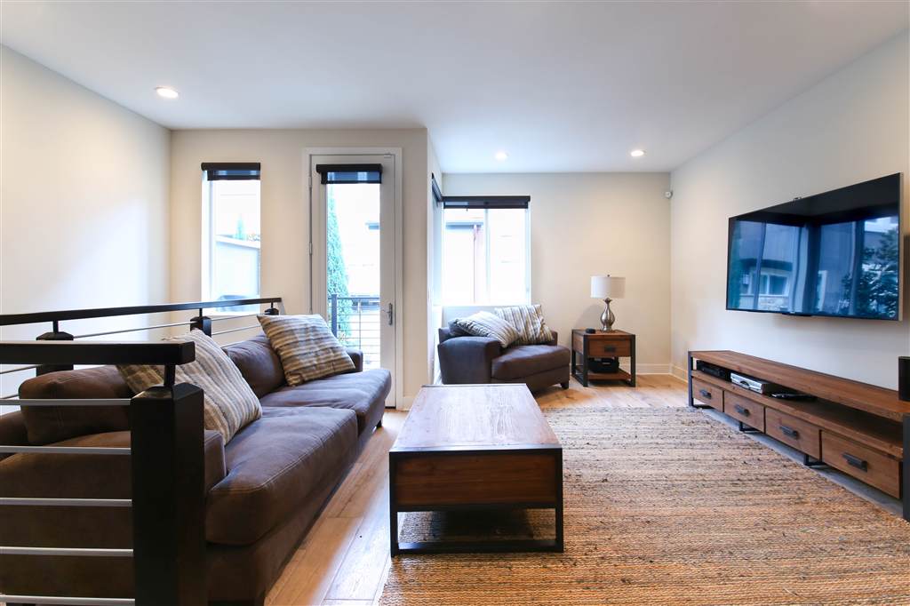 7827 Modern Oasis Dr - Photo 1