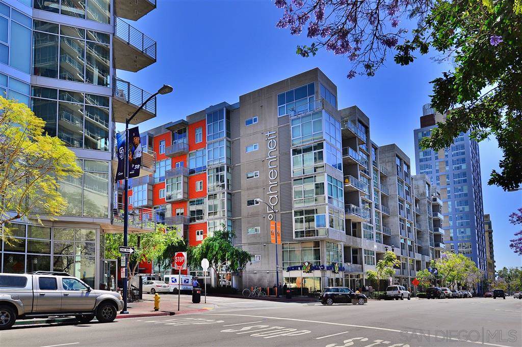 1025 Island Ave - Photo 1