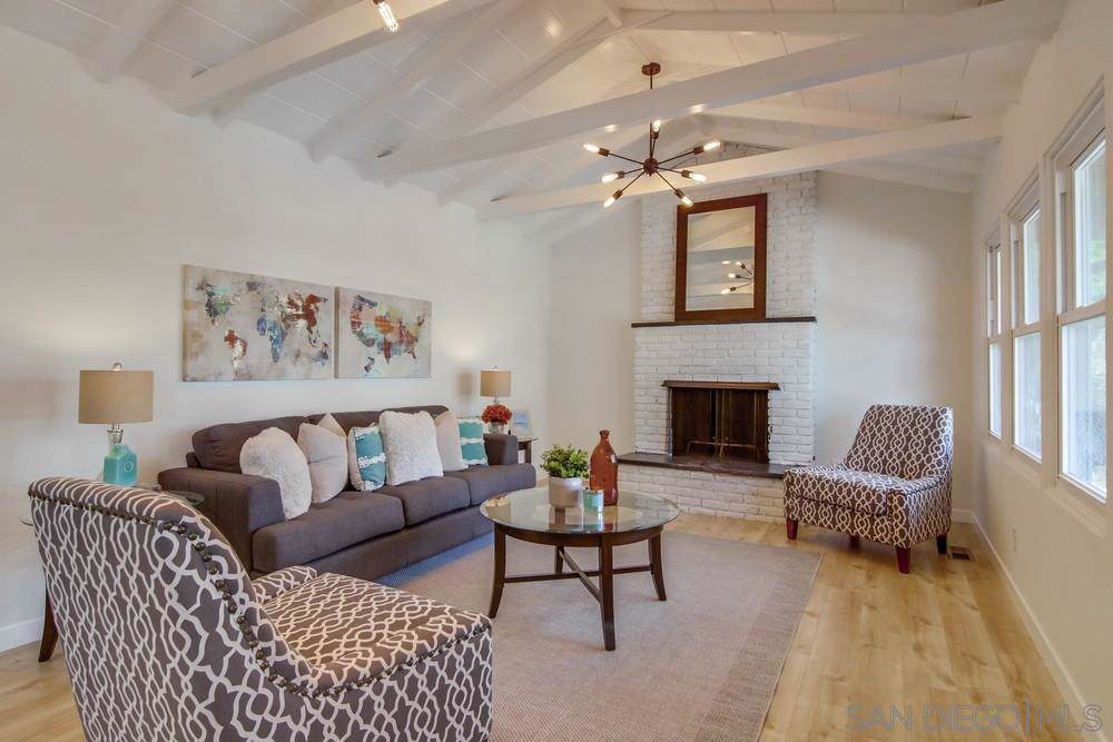 2368 Montclair - Photo 1