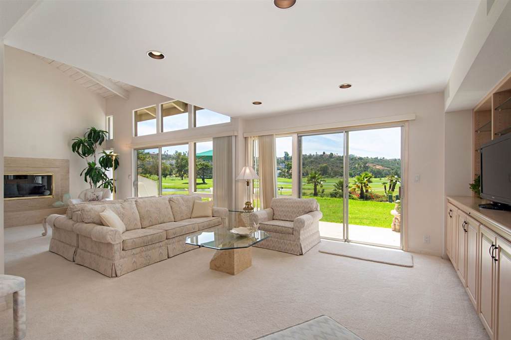 13 Greenview Dr - Photo 1