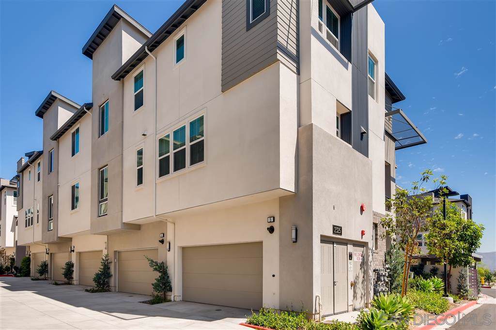 2325 Element Way - Photo 1