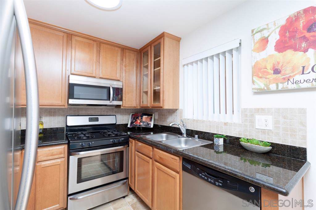 530 Calle Montecito - Photo 1