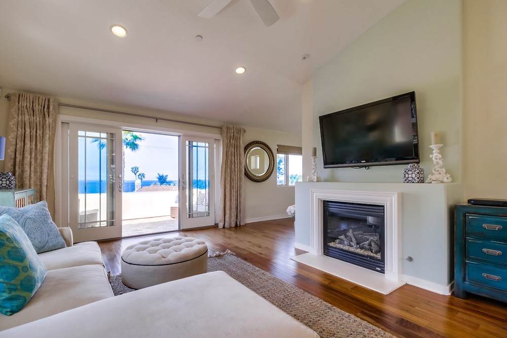 541 Stratford Court - Photo 1