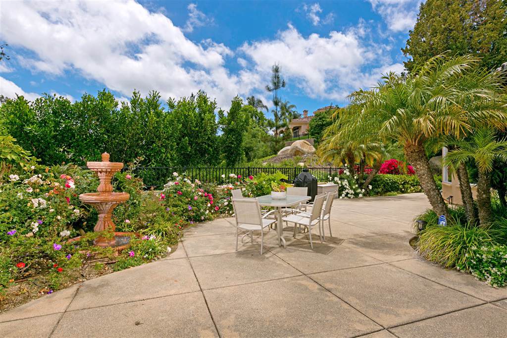 861 Quails Trail - Photo 1